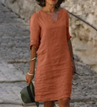 Elvita - Wide V-Neck Dress