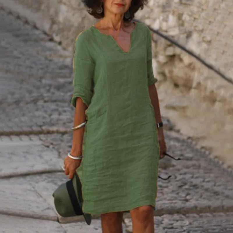 Elvita - Wide V-Neck Dress